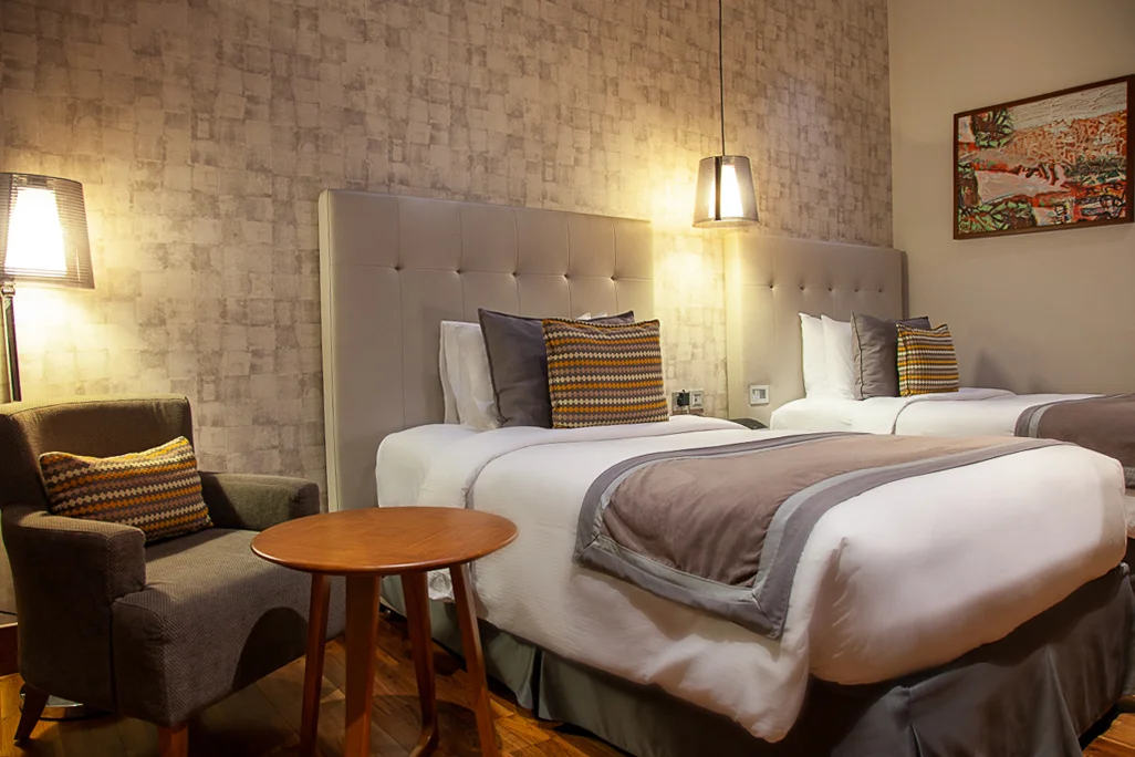 استمتع بسحر ورفاهية الدوحة في فندق أفينيو